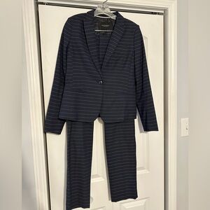 Banana Republic Women's Blue Striped Tailored Jacket and Pants